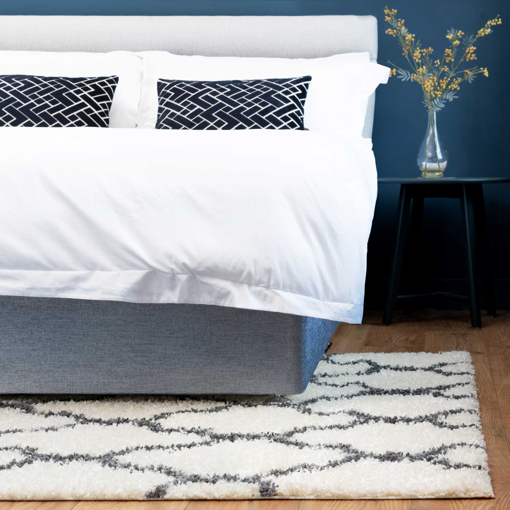 Cream Moroccan Trellis Shaggy Rug - Image 5