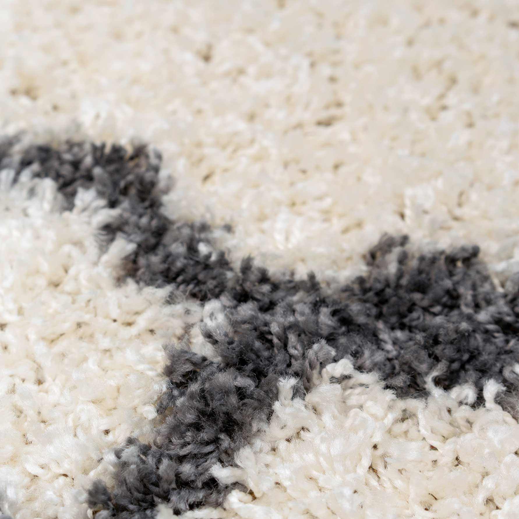 Cream Moroccan Trellis Shaggy Rug - Image 7