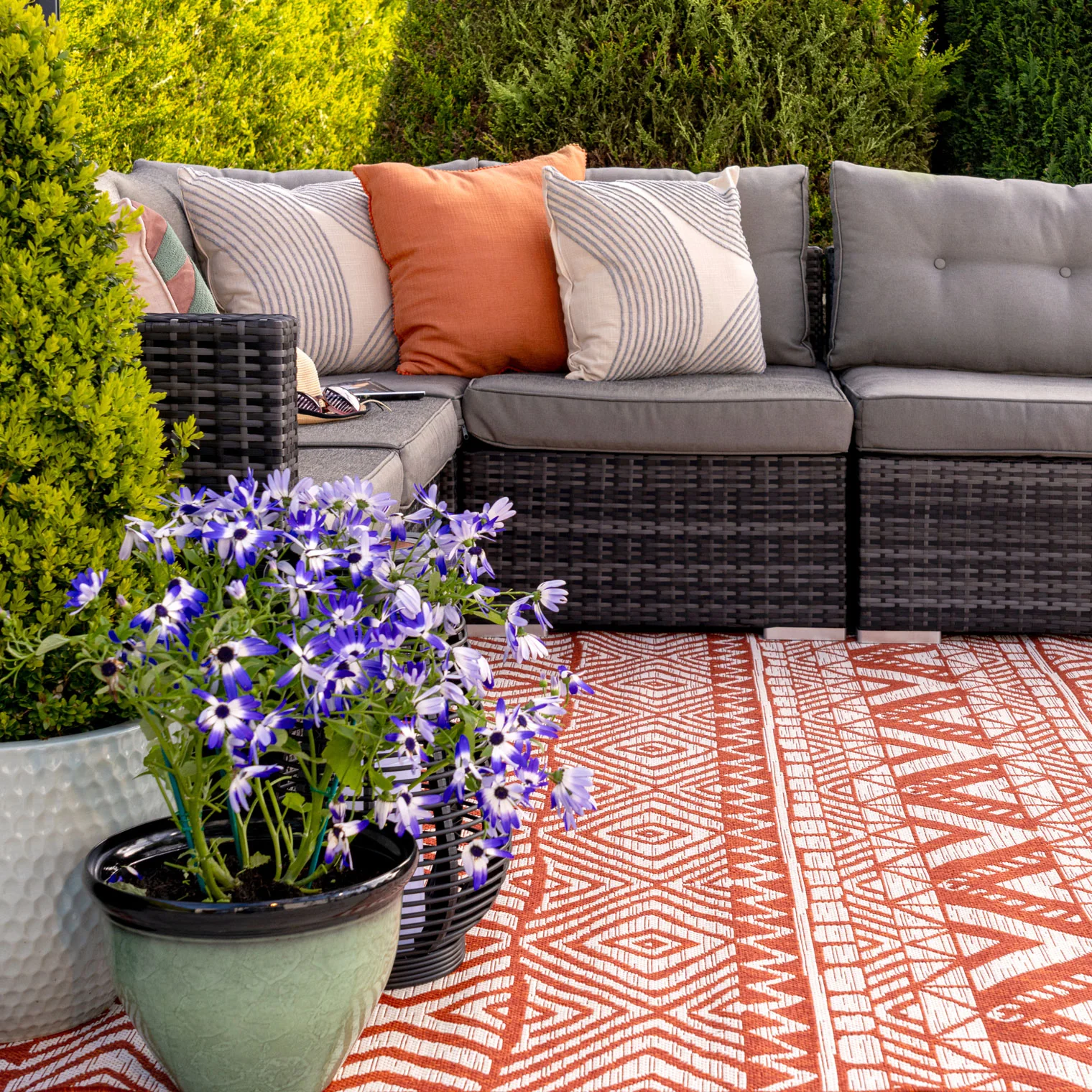 Dark Terra Flatweave Indoor Outdoor Rug - Ruskin - Image 11