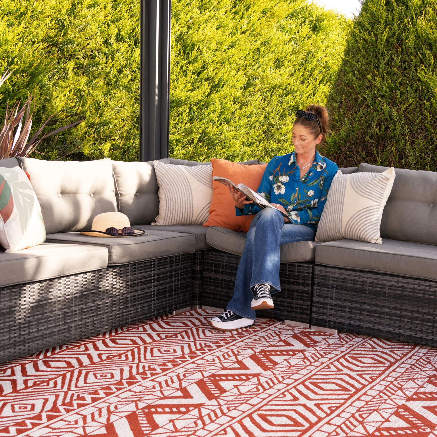 Dark Terra Flatweave Indoor Outdoor Rug - Ruskin - Image 5