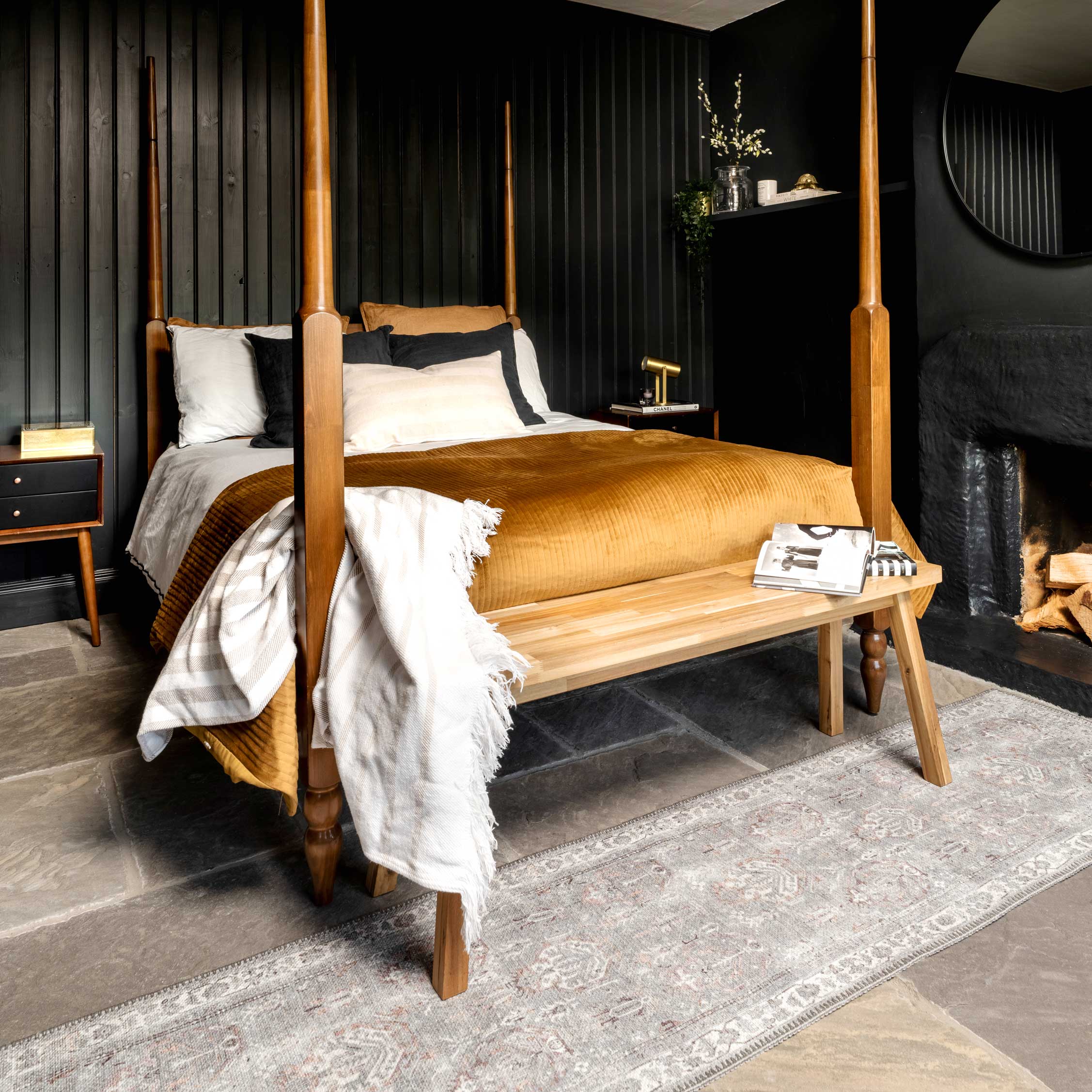 Flatwoven Washable Distressed Grey Bordered Rug - Grand - Image 12