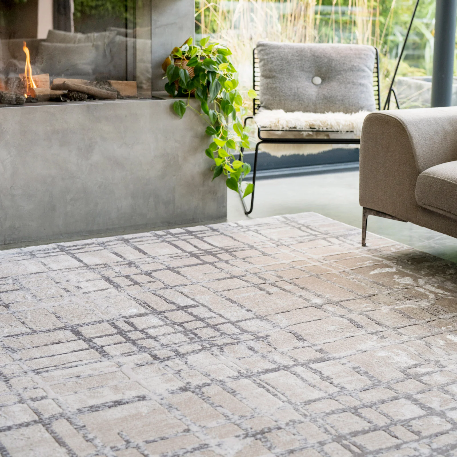 Distressed Linear Beige Silver Rug - Diora - Image 4