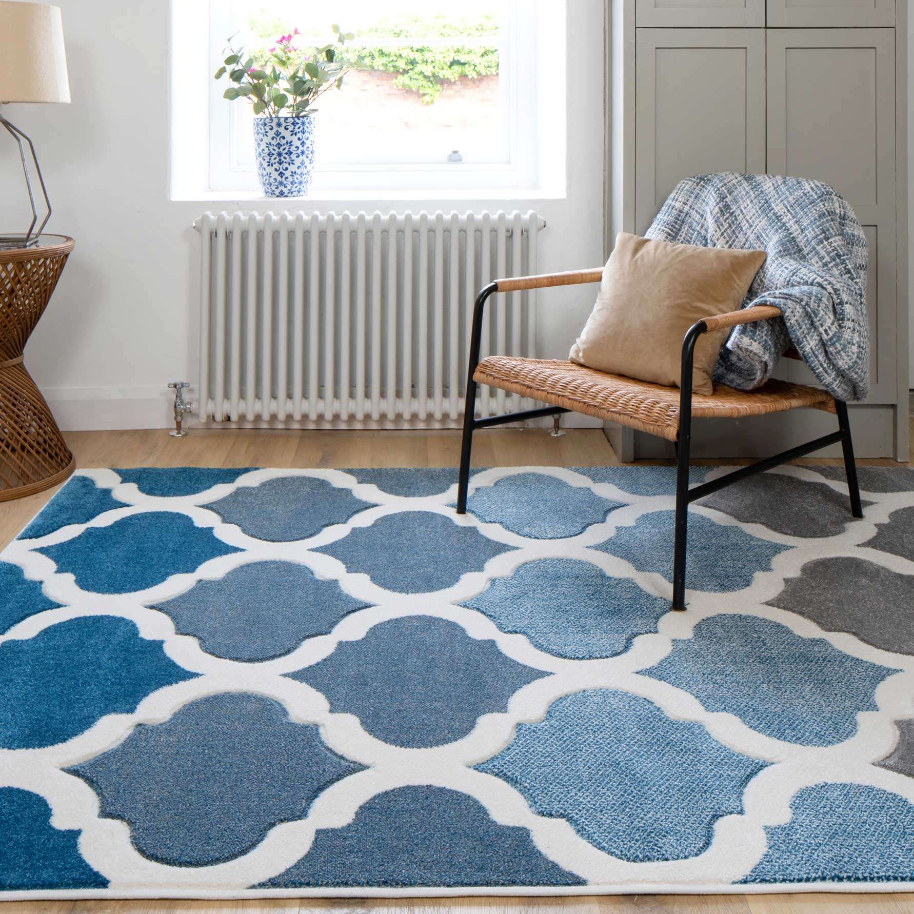 Fresh Trellis Blue Living Room Rug - Topaz - Image 6