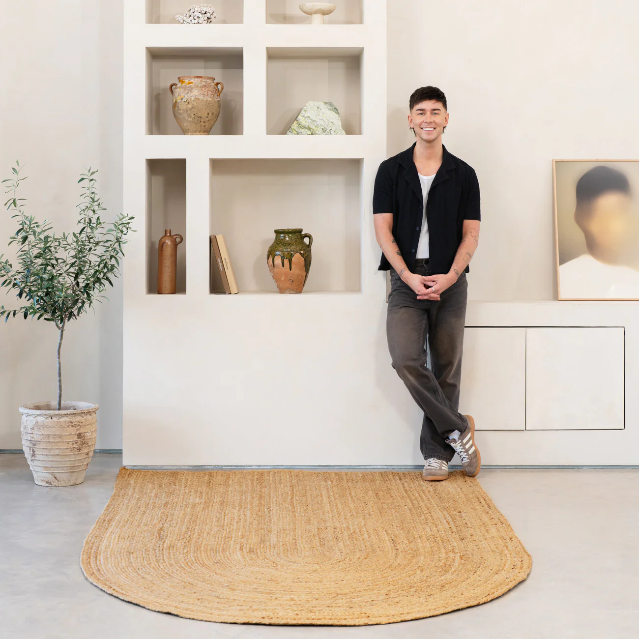 Handwoven Brown Jute Arched Rug - Kaya - Image 4