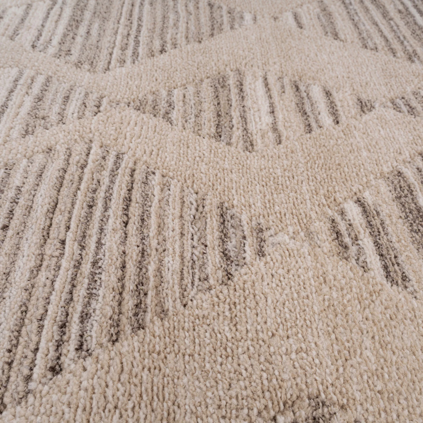 Neutral Diamond Pattern Area Rug - Lucas - Image 5