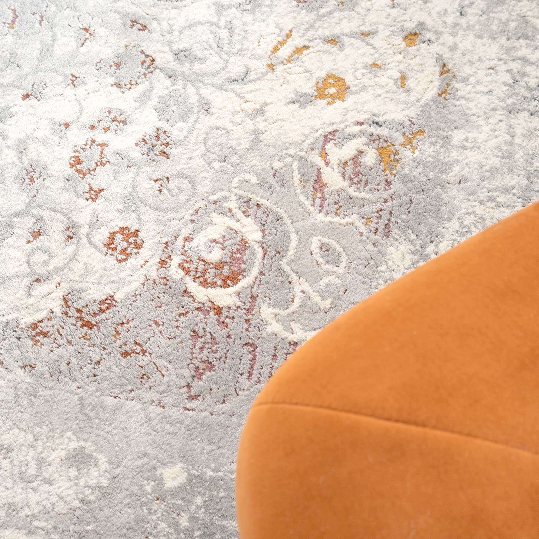 Ornate Soft Grey Distressed Medallion Living Room Rug - Meredith - Image 4