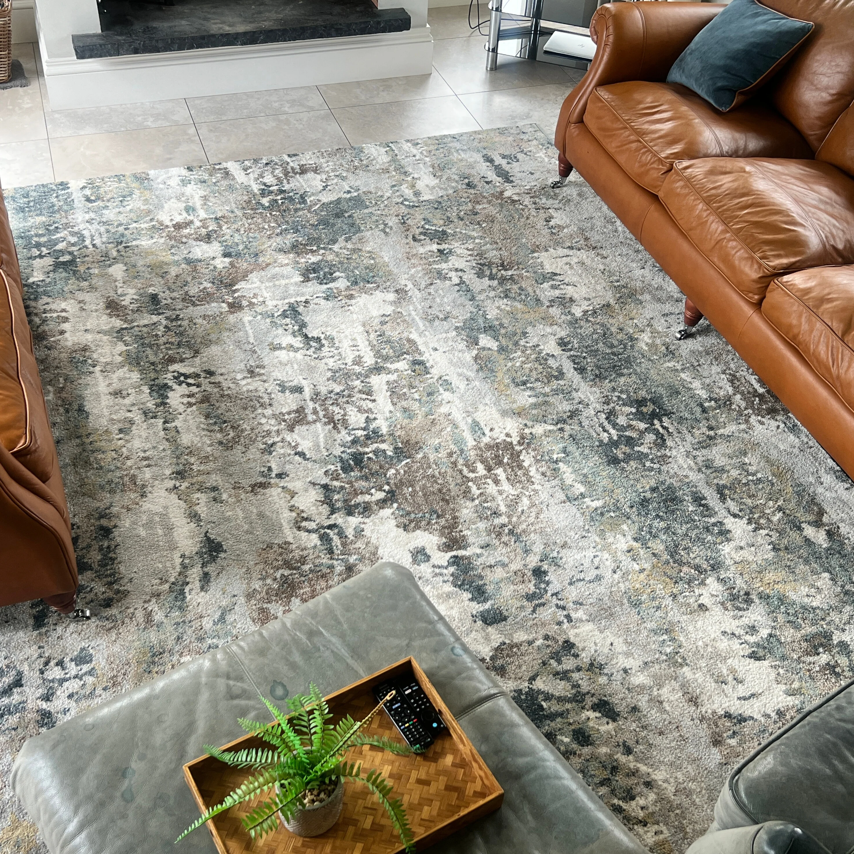 Soft Modern Blue Grey Painted Canvas Effect Rugs - Artist - Image 9