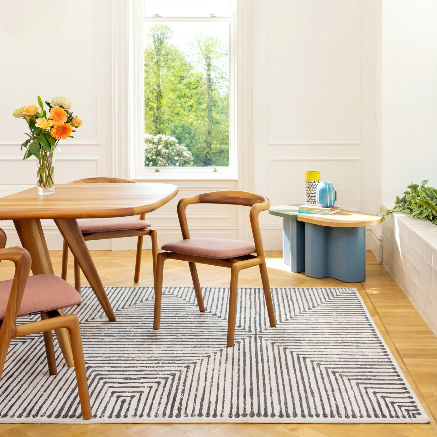 Soft Washable Black Geometric Rug - Maverick - Image 4