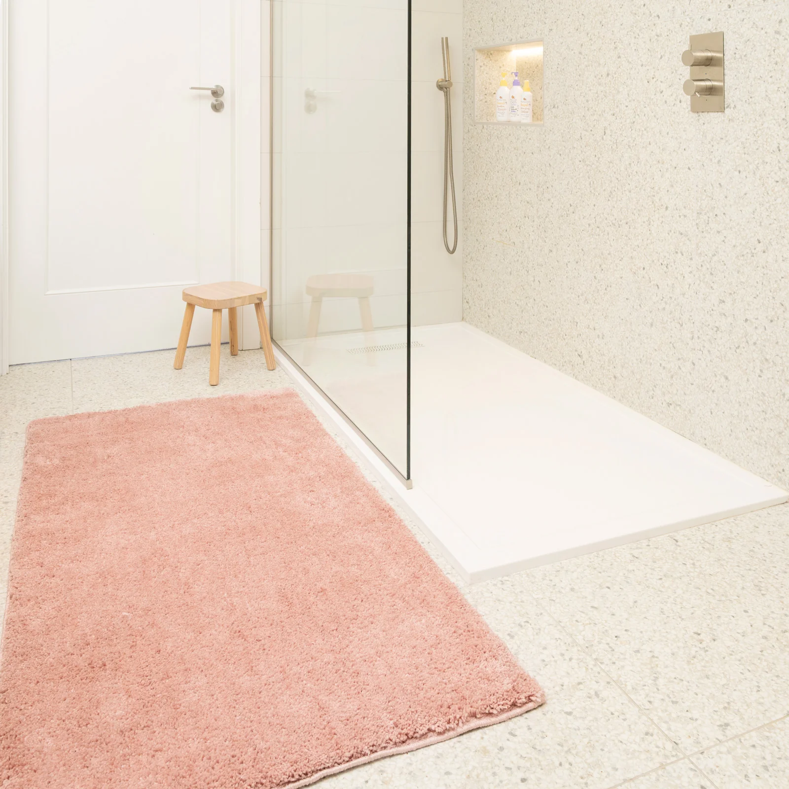 Soft Washable Blush Pink Shaggy Rug - Image 5