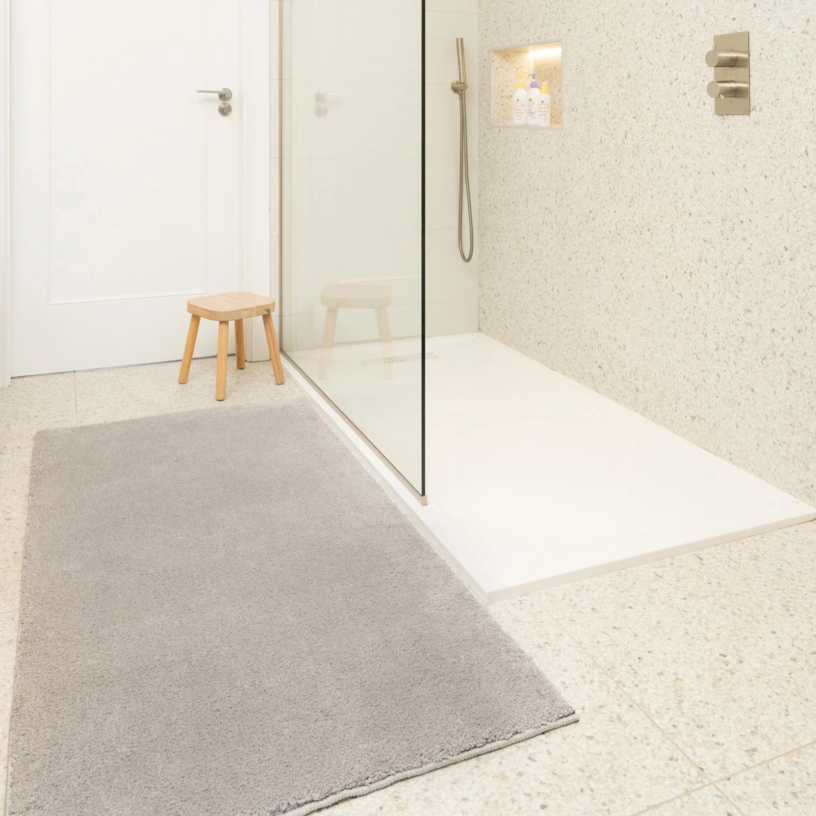 Soft Washable Silver Grey Shaggy Rug - Image 6