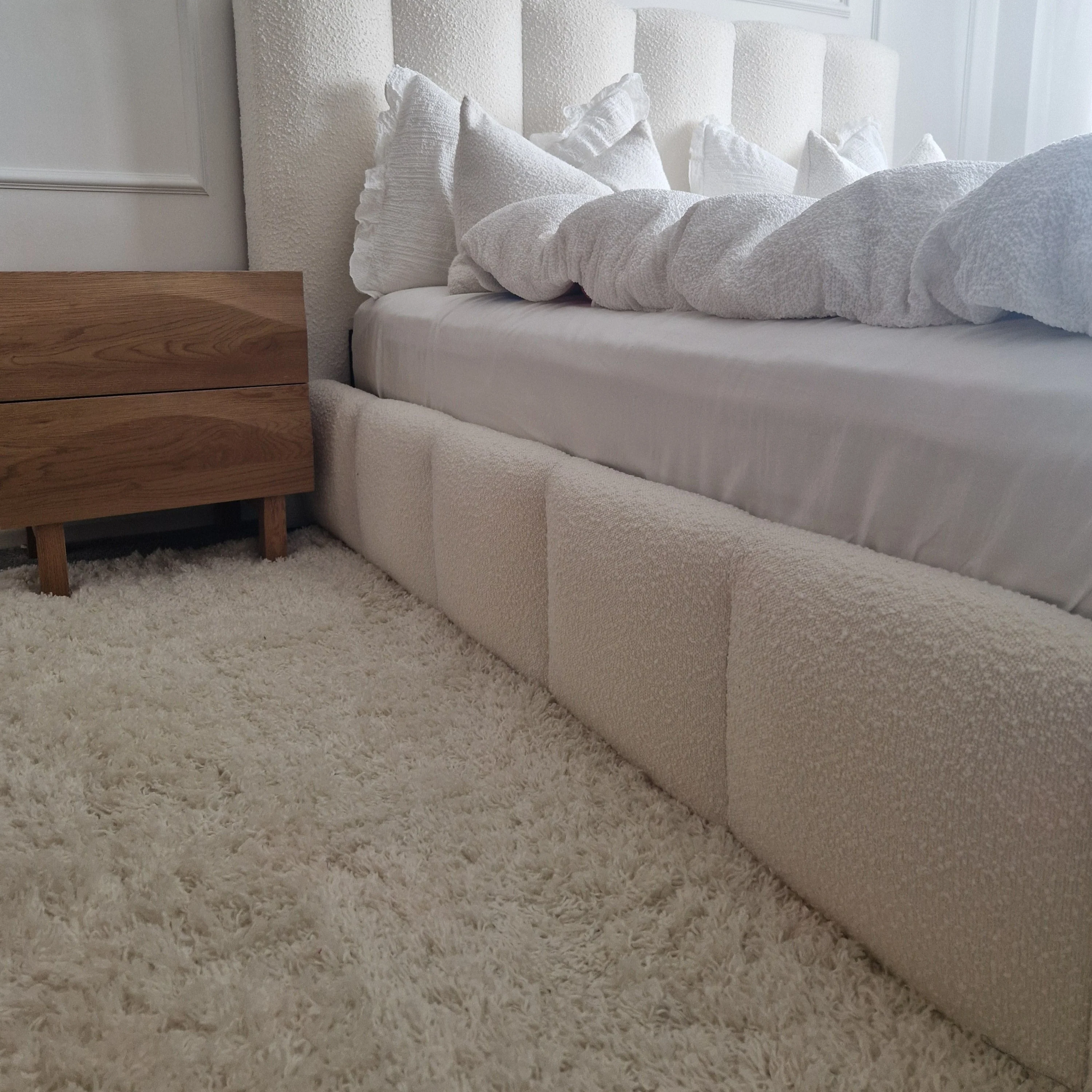 Soft Everyday Cream White Shaggy Rug - Image 6