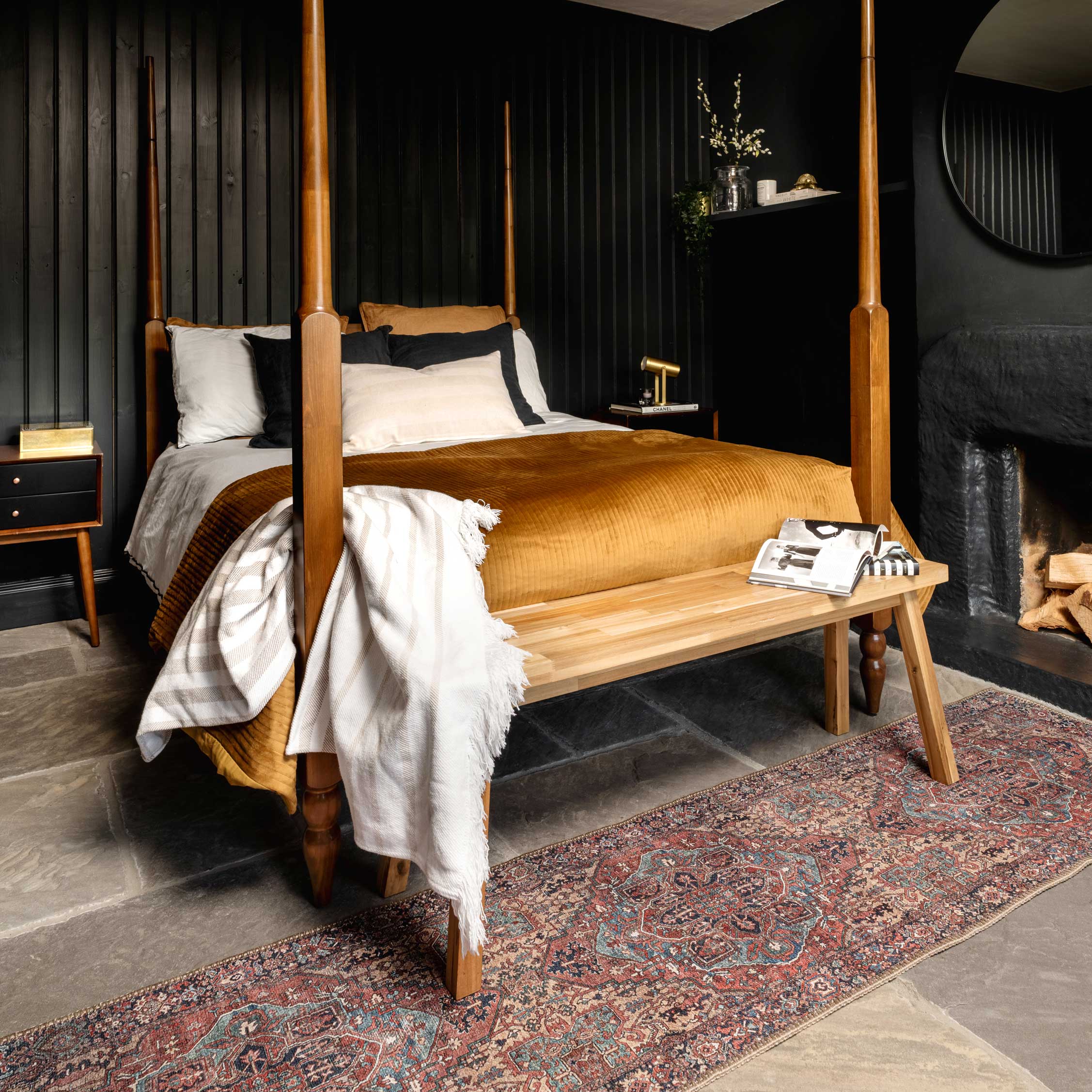 Flatwoven Washable Red Distressed Traditional Rug - Savanna - Image 13