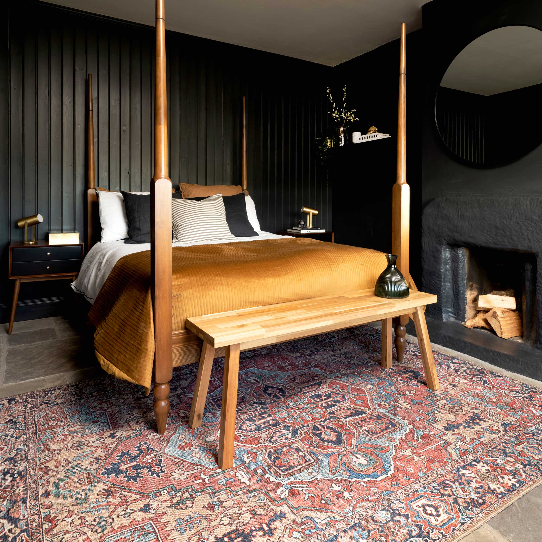 Flatwoven Washable Red Distressed Traditional Rug - Savanna - Image 5