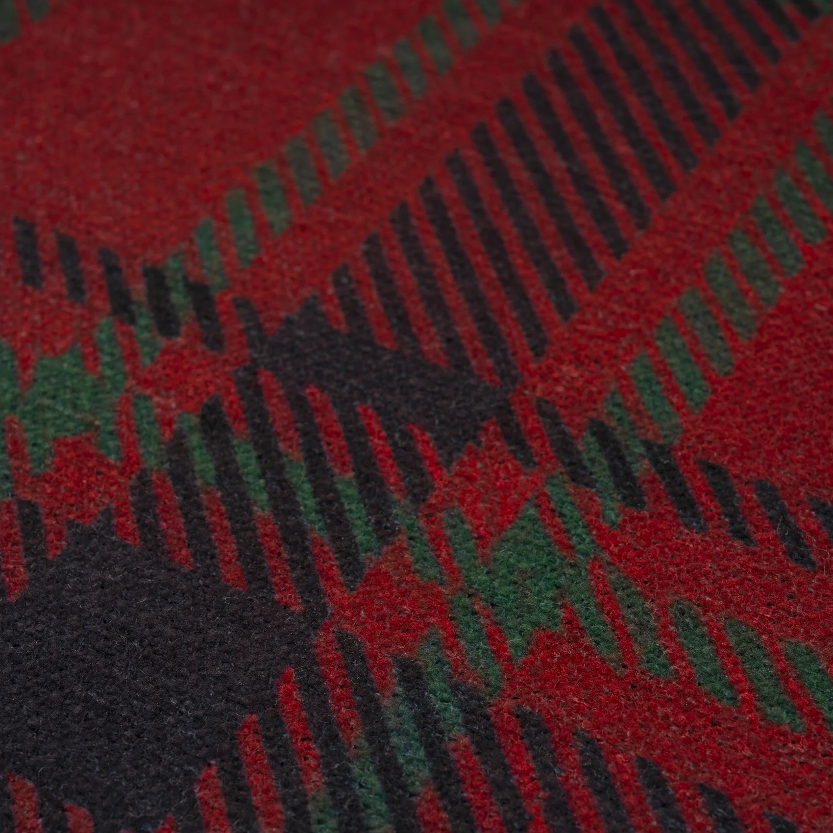 Washable Red Tartan Heritage Rug - Finn - Image 9